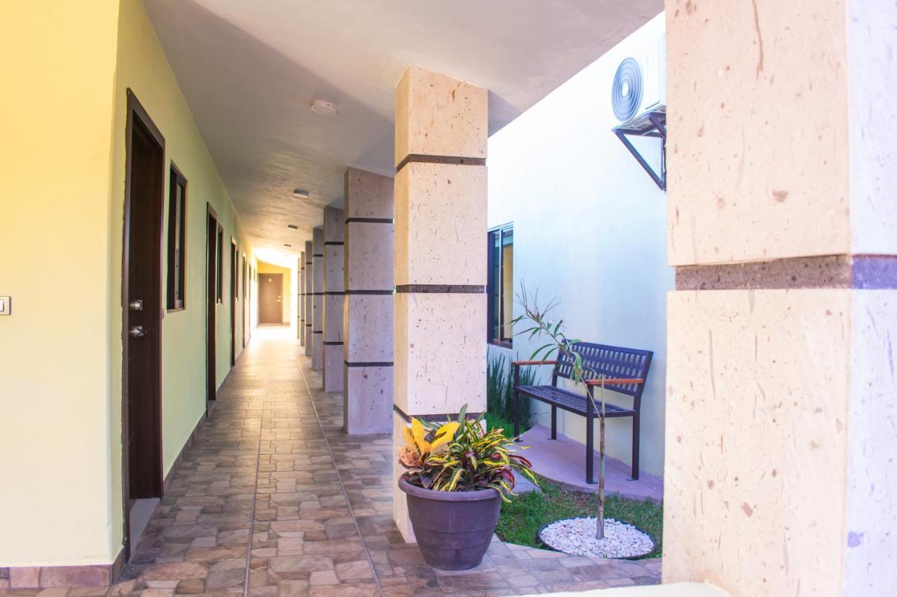 Hotel EL MILAGRO El Fuerte Exterior foto